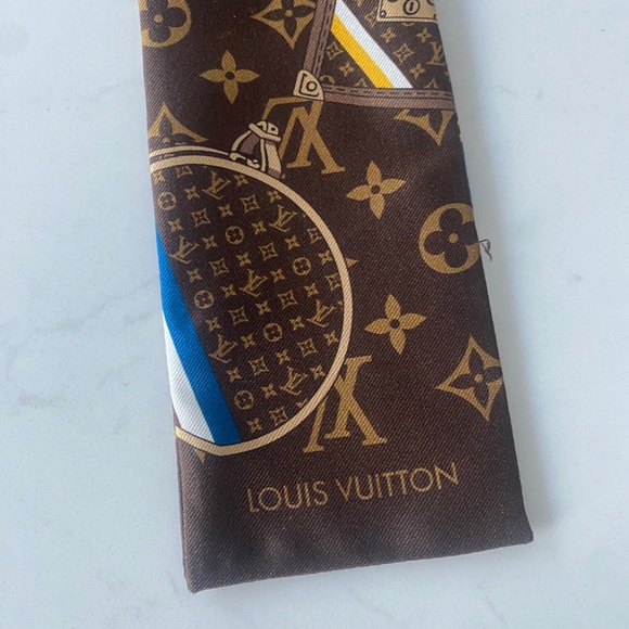 Louis Vuitton trunk twilly - Picture 4 of 4